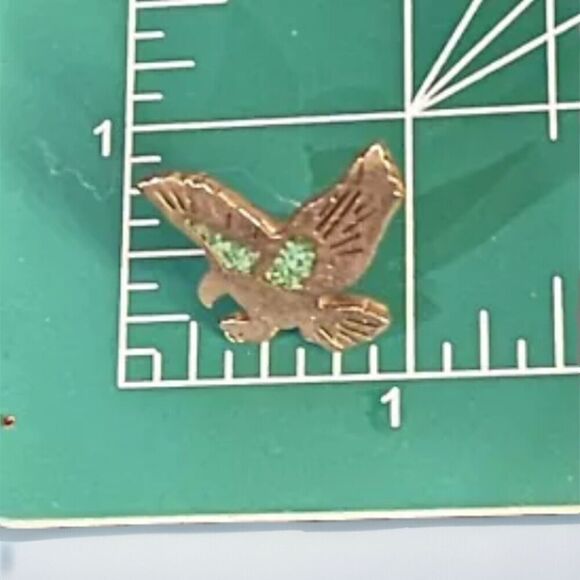 Eagle Lapel Pin Tie Tack Turquoise & Silver Tone Pewter Southwest Flying Eagle - Picture 4 of 4